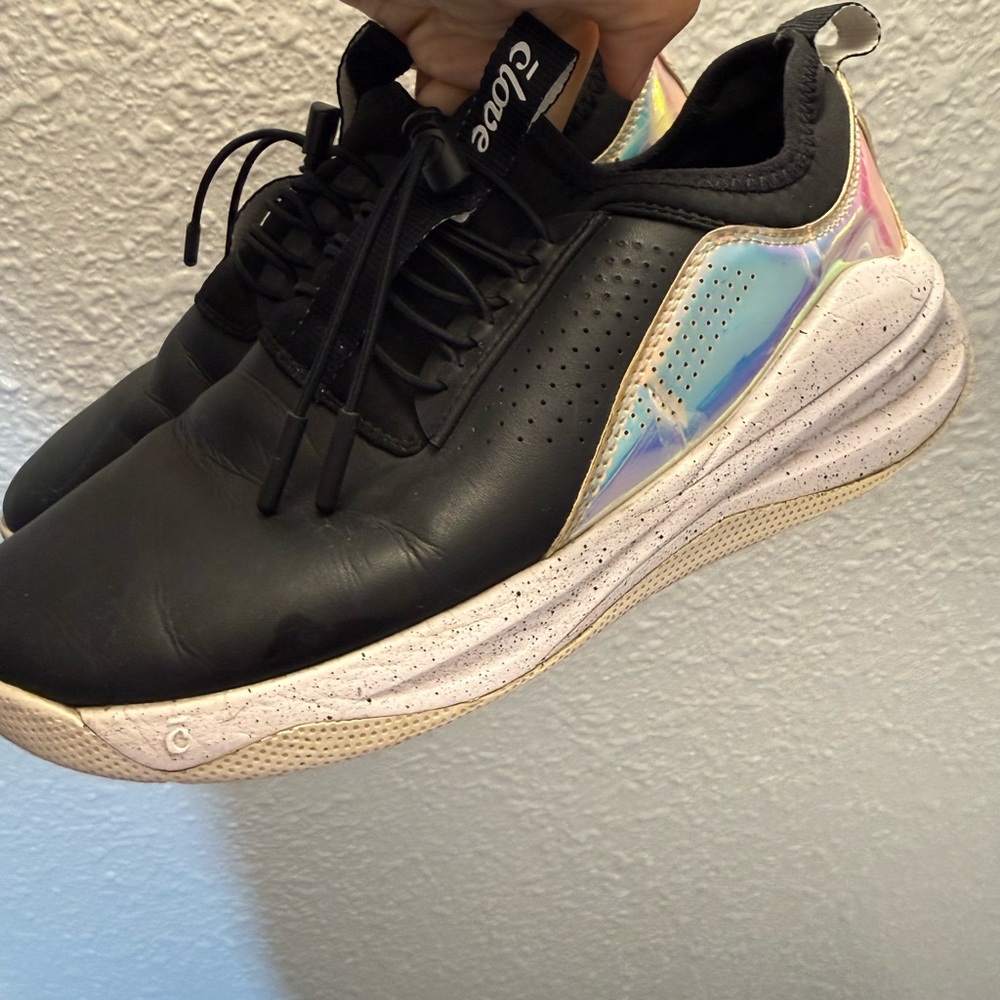 Stylish Black and Iridescent Men's Sneakers